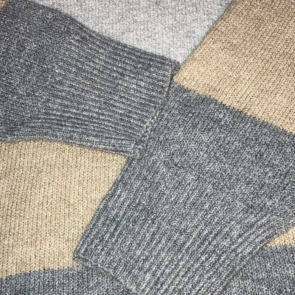 TIME & TRU BEIGE GRAY WHITE STRIPED LONG SLEEVE PULLOVER SWEATER XL (16-18)
